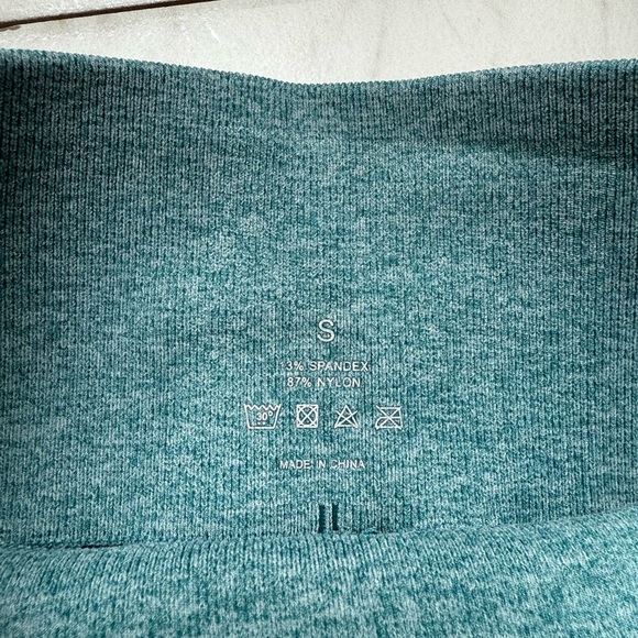 NVGTN Teal Camo High Waisted Leggings; size small - Picture 4 of 6